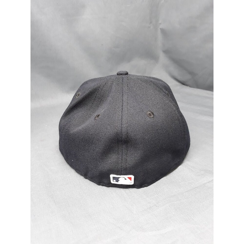 New Era 59Fifty Boston Red Sox Fitted Cap Navy Size 7 1/8 NEW WITH TAGS! - Picture 3 of 6